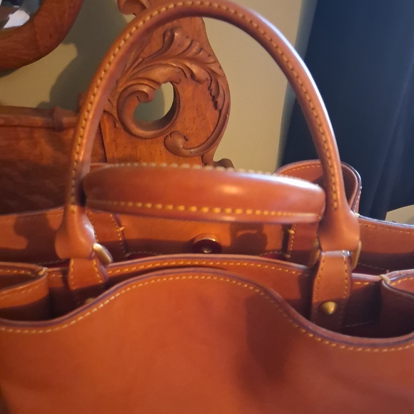 Dooney & Bourke Large Brenna Tan Leather Tote - Picture 2 of 7